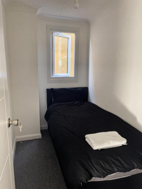 Walnut Suite, Maidstone